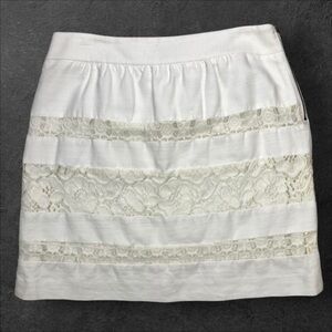 Loft Skirt Womens Sz 8 Cream Floral Lace Embellished Side Zip Elastic Waist Mini